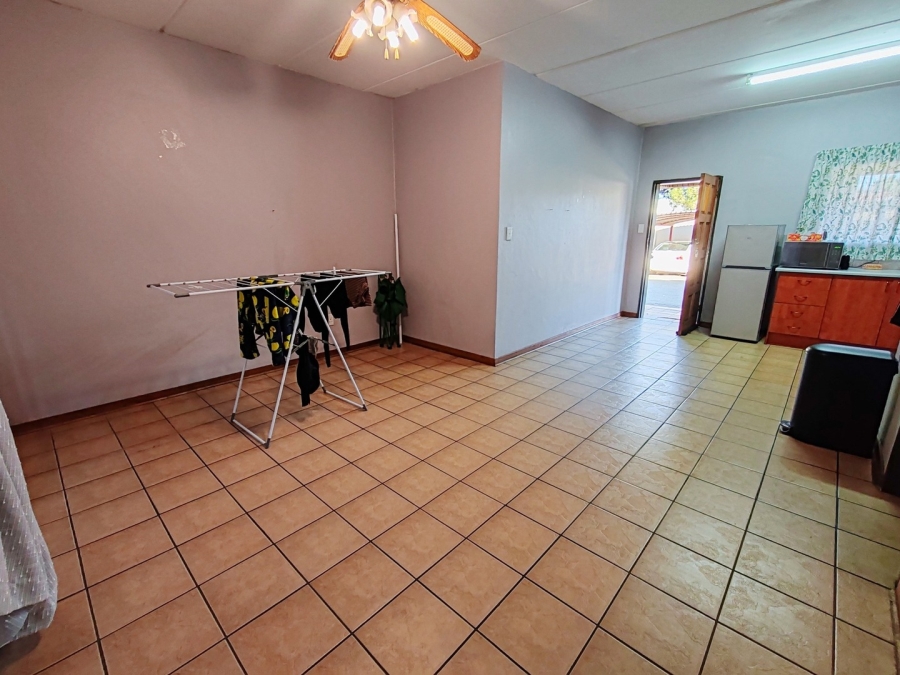 1 Bedroom Property for Sale in Potchefstroom North West